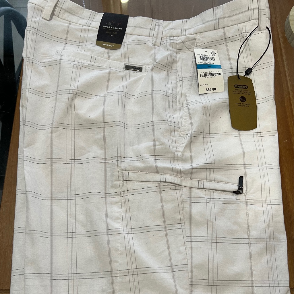 Mens Tasso Elba Shorts  White Plaid  Size 36  Brand New